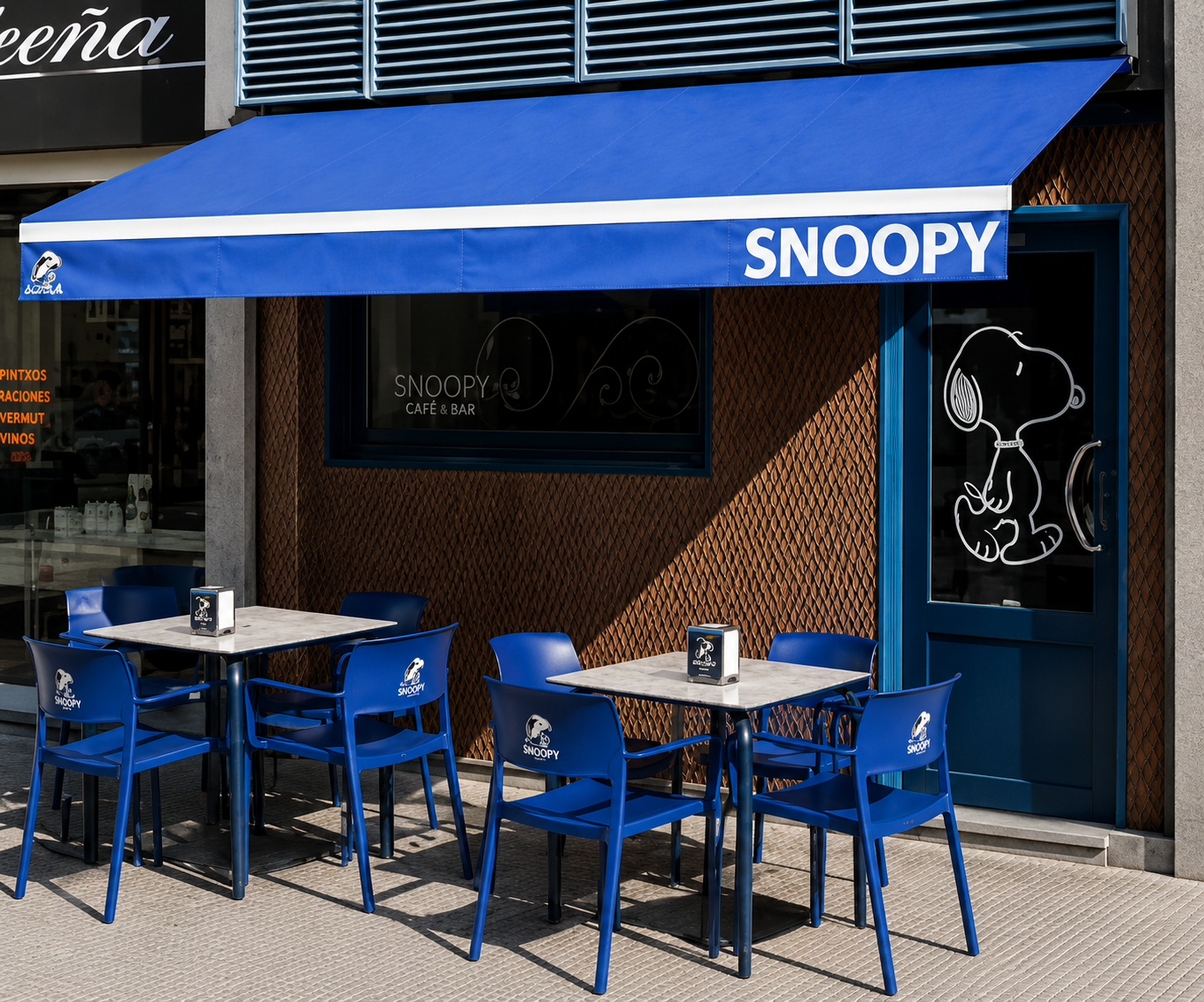 bar_exterior